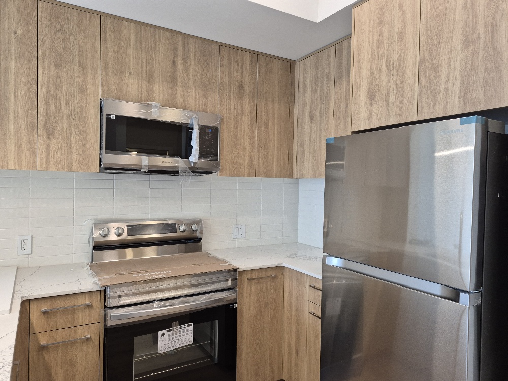 416 Royal Avenue - 101